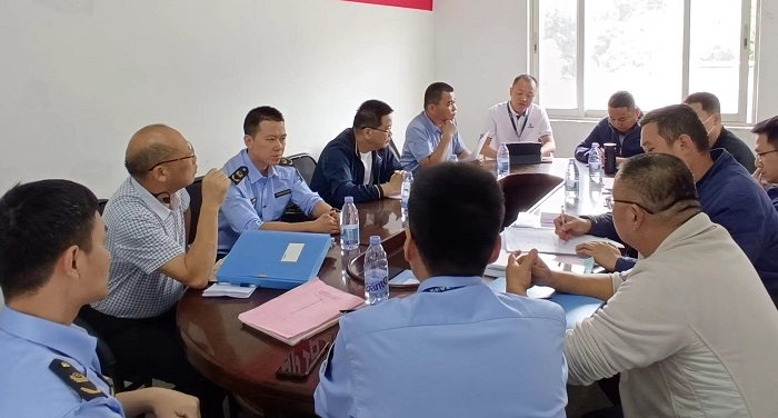 F:\yf\官網oa推文及圖片年‚209\省、市、區(qū)各級市場監(jiān)督管理局蒞臨曠遠能源股份有限公司督導調研燃氣特種設備安全工作(1)\省、市、區(qū)各級市場監(jiān)督管理局檢查圖片.jpg